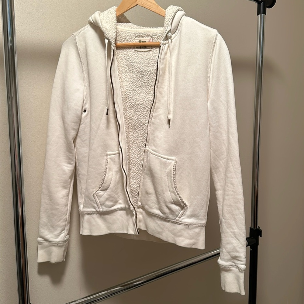 J crew white vintage fleece